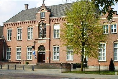 1997 Klooster wordt gemeenschapscentrum